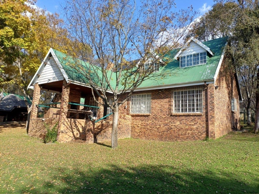 9 Bedroom Property for Sale in Willow Grange Free State